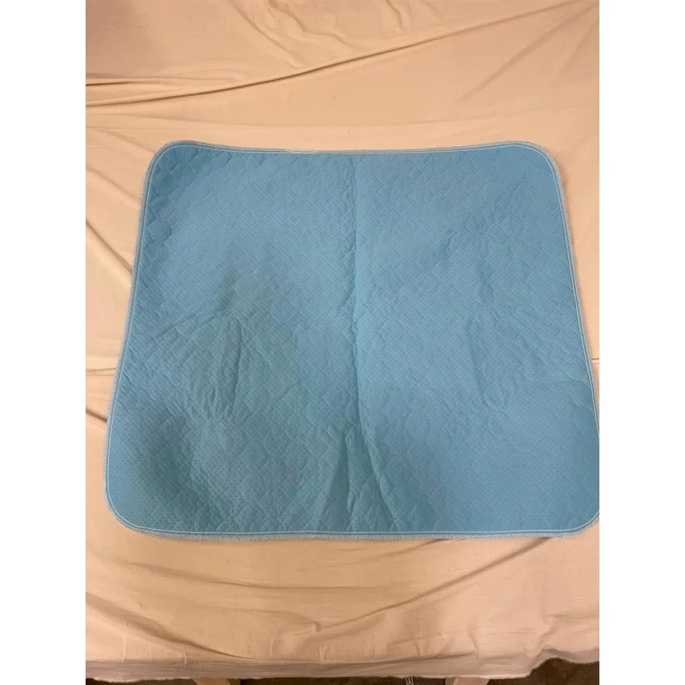 Reusable Washable Pet Training Pad Gray White Dog Bone Pattern Waterproof Mat